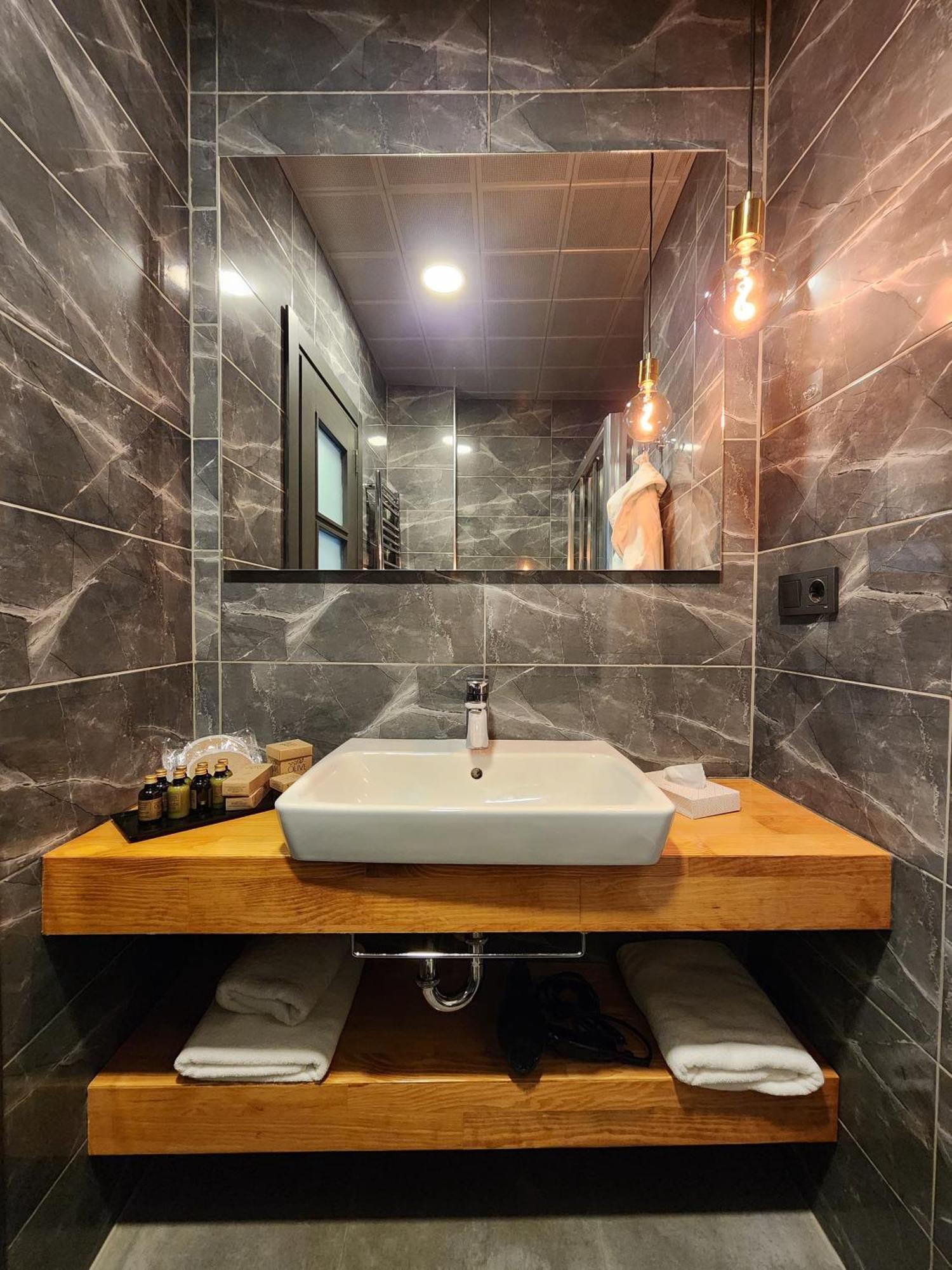Taksim Landhouse Hotel อิสตันบูล ภายนอก รูปภาพ