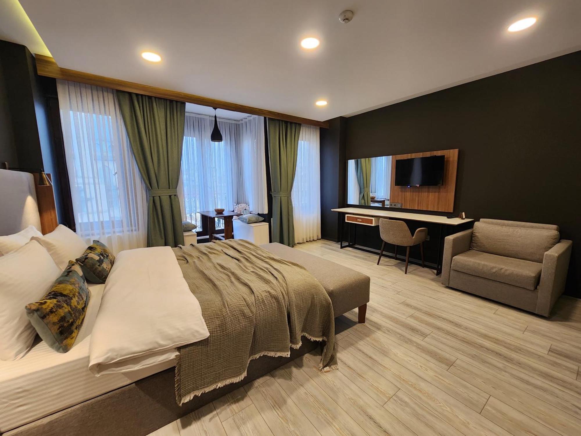 Taksim Landhouse Hotel อิสตันบูล ภายนอก รูปภาพ