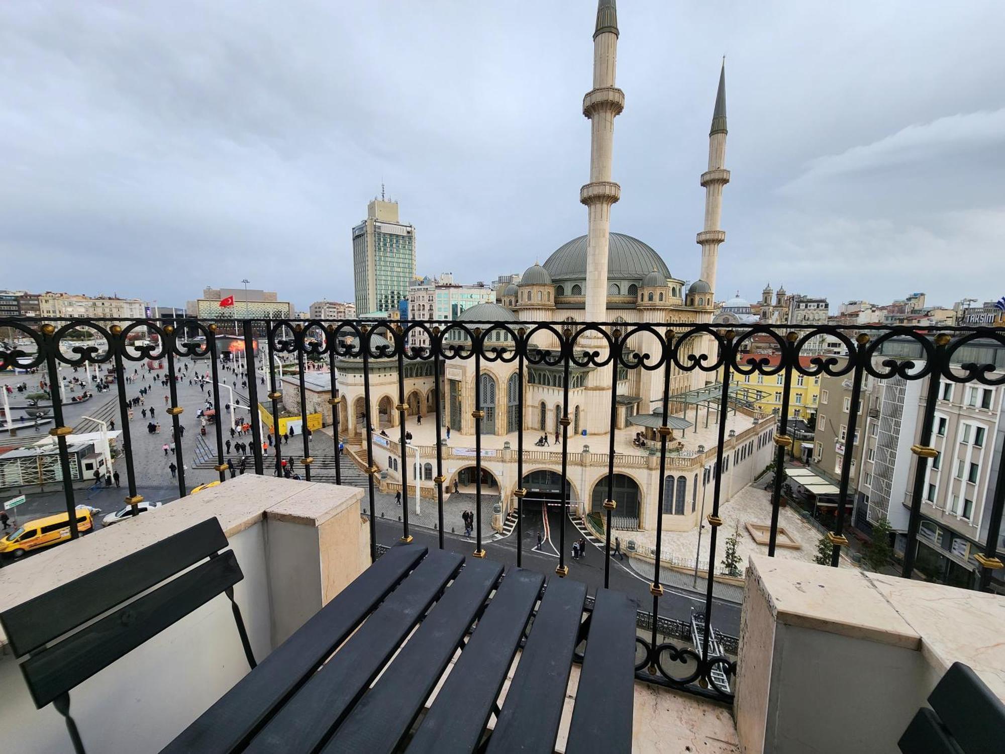 Taksim Landhouse Hotel อิสตันบูล ภายนอก รูปภาพ